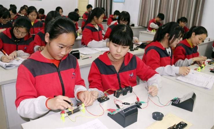 华夏中学2023教师招聘