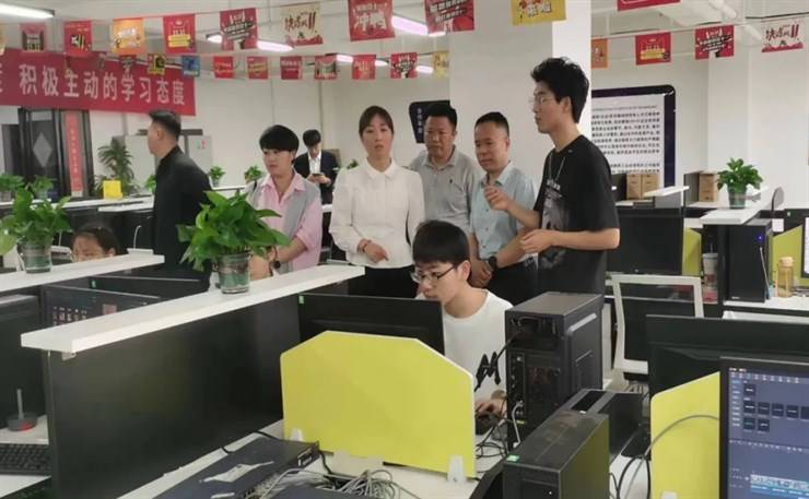 商学院走访中融媒实业发展（河南）有限公司