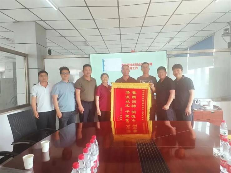 建筑工程学院赴天津敬业园机械设备有限公司走访调研并看望校友