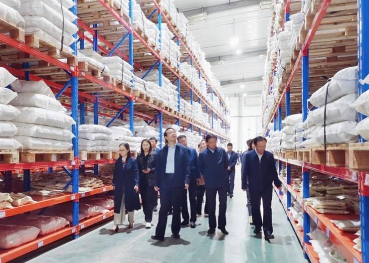 党委书记闫俊山带队赴禹州考察调研华夏医药健康产业学院建设情况