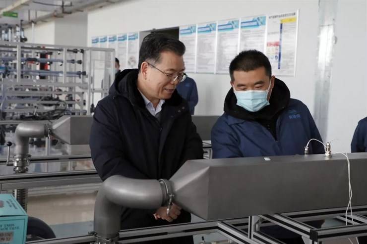 校长范晓伟走访调研河南莱帕克化工设备制造有限公司