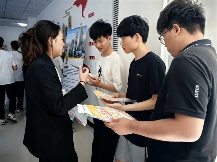 建筑工程学院成功举办2024年春季招聘会