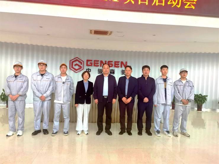 校长薄新党带队开展访企拓岗促就业专项行动