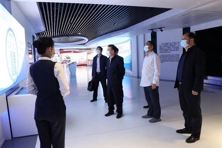 校长范晓伟一行赴河南能源化工集团开展“访企拓岗促就业”专项行动