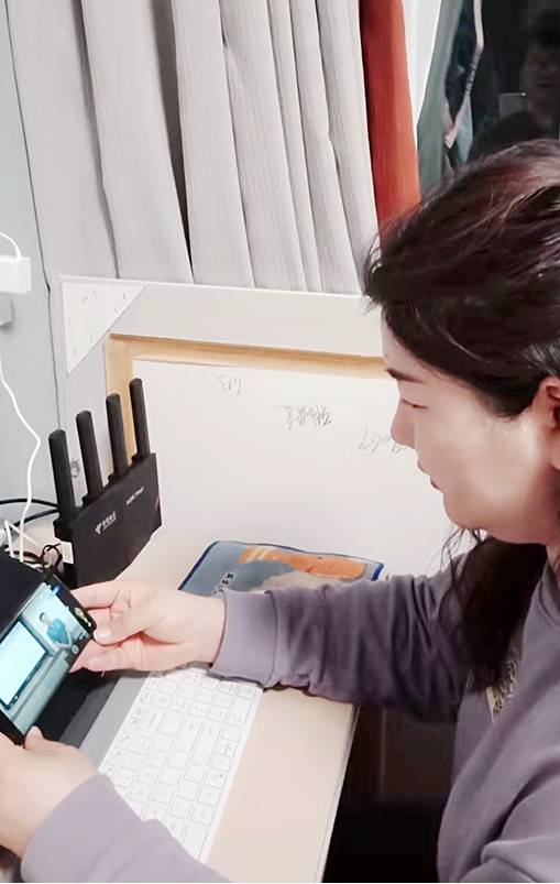 凝心聚力助就业，不负韶华早扬帆——商学院师生观看互联网+就业指导公益直播课