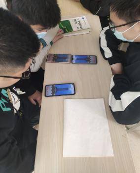 机电工程学院组织学生观看“互联网+就业指导” 公益直播课