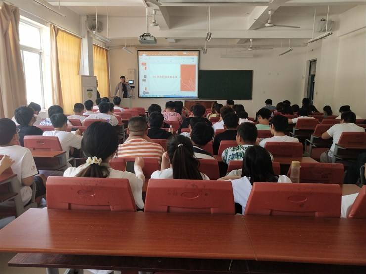 京东来“席”---信息工程学院2022届毕业生招聘会宣讲