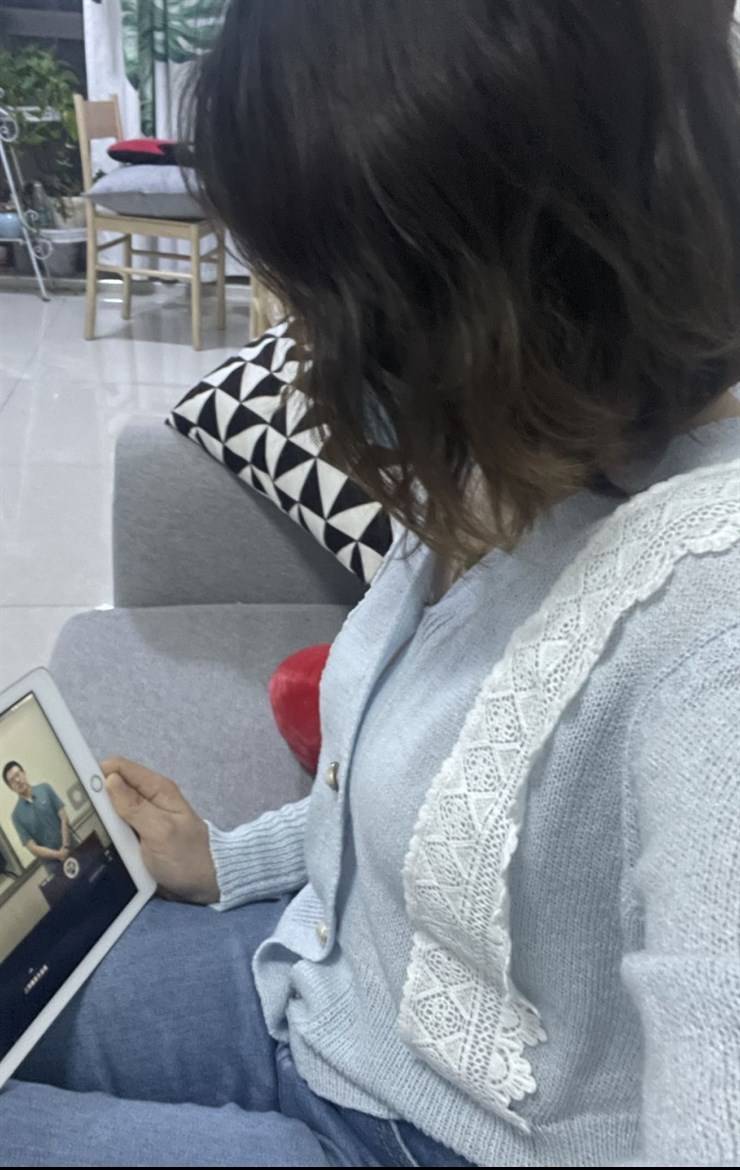 凝心聚力助就业，不负韶华早扬帆——商学院师生观看互联网+就业指导公益直播课