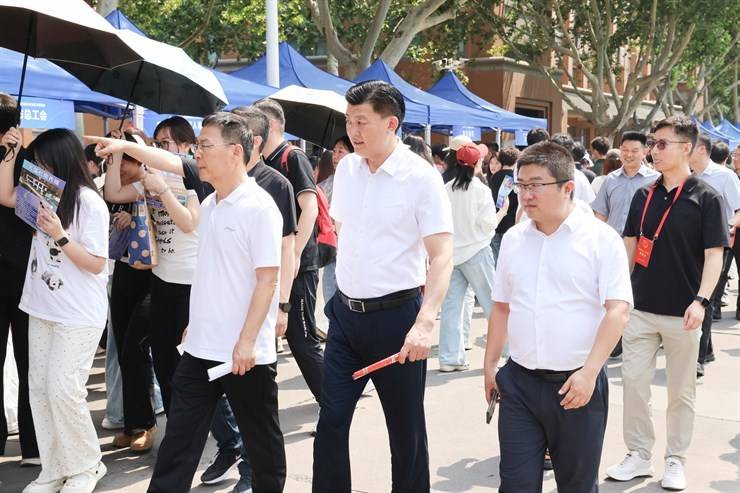 我校成功举办2025年就业实习双选会