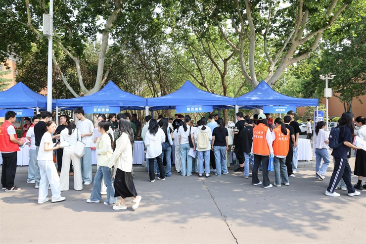 我校成功举办2025年就业实习双选会