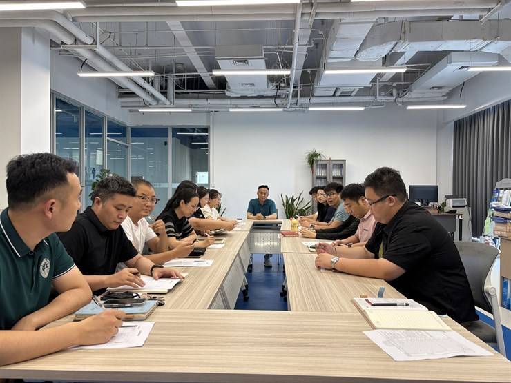郑州西亚斯学院招生就业处2025届毕业生去向核查工作会议 全面推进高质量就业落实