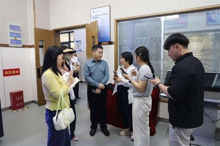 20家媒体走进我校 实地采访立体化就业育人特色做法