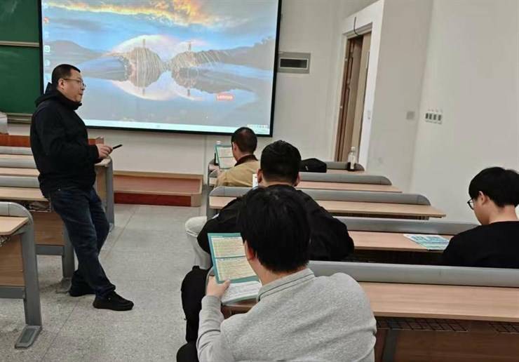 学院成功举办中油吉林化建工程有限公司招聘会