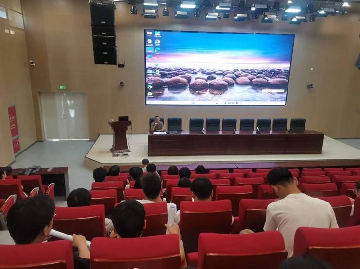 学院邀请鹤煤集团举办专场招聘宣讲会