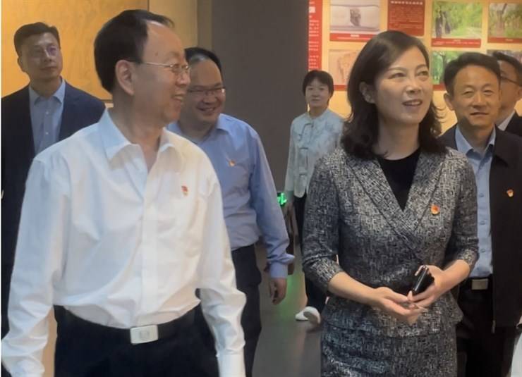 【媒体报道】共话党建赋能、校企合作，河南财经政法大学赴龙头企业开展主题党日活动