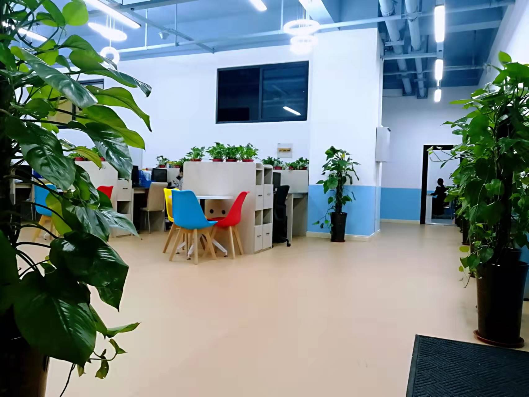 洛阳唯创教育科技有限公司-郑州航空工业管理学院 就业信息网