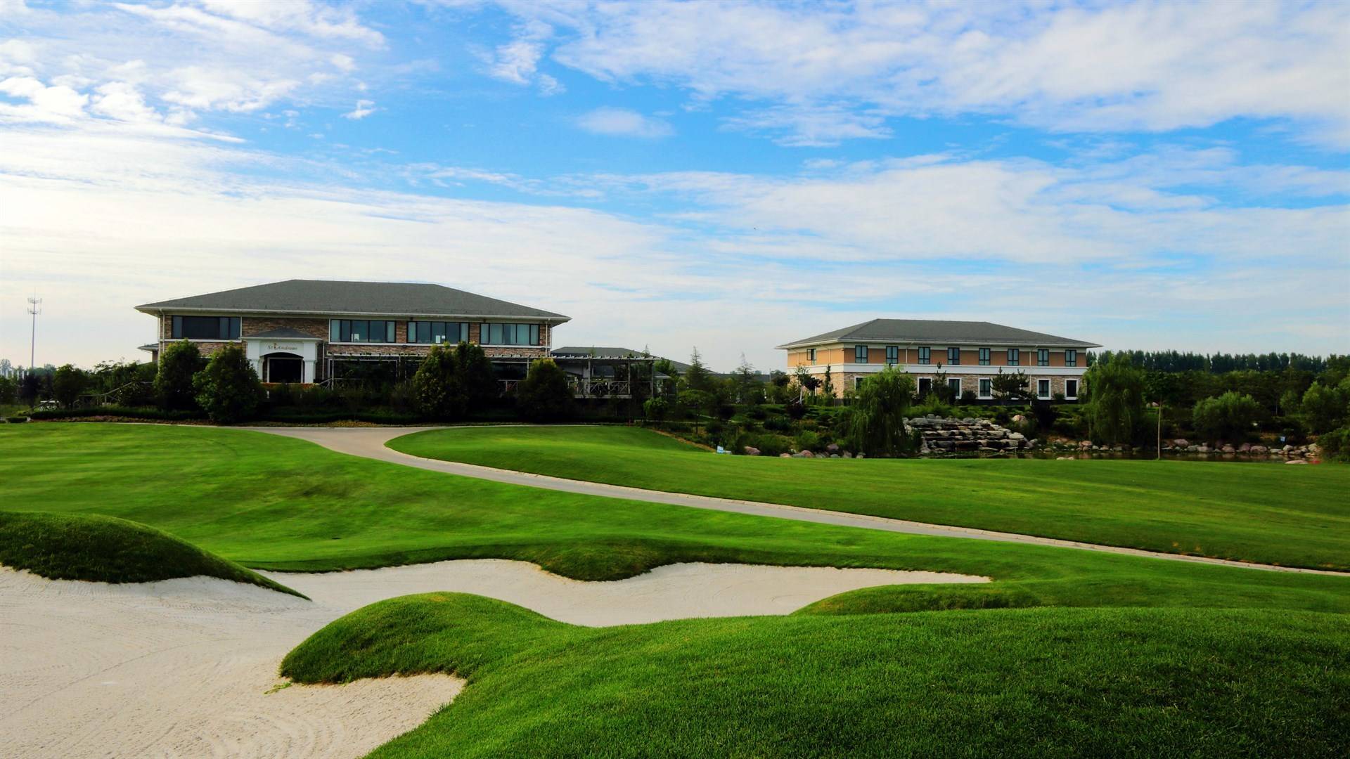 郑州高尔夫球场的公司展示