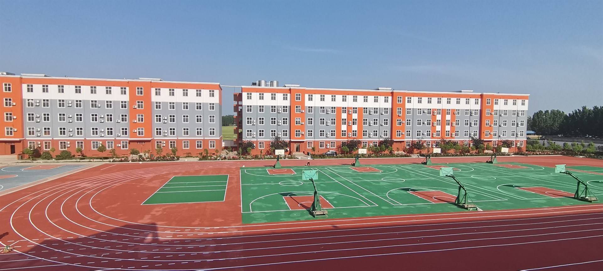 鹤壁市维城高级中学的公司展示