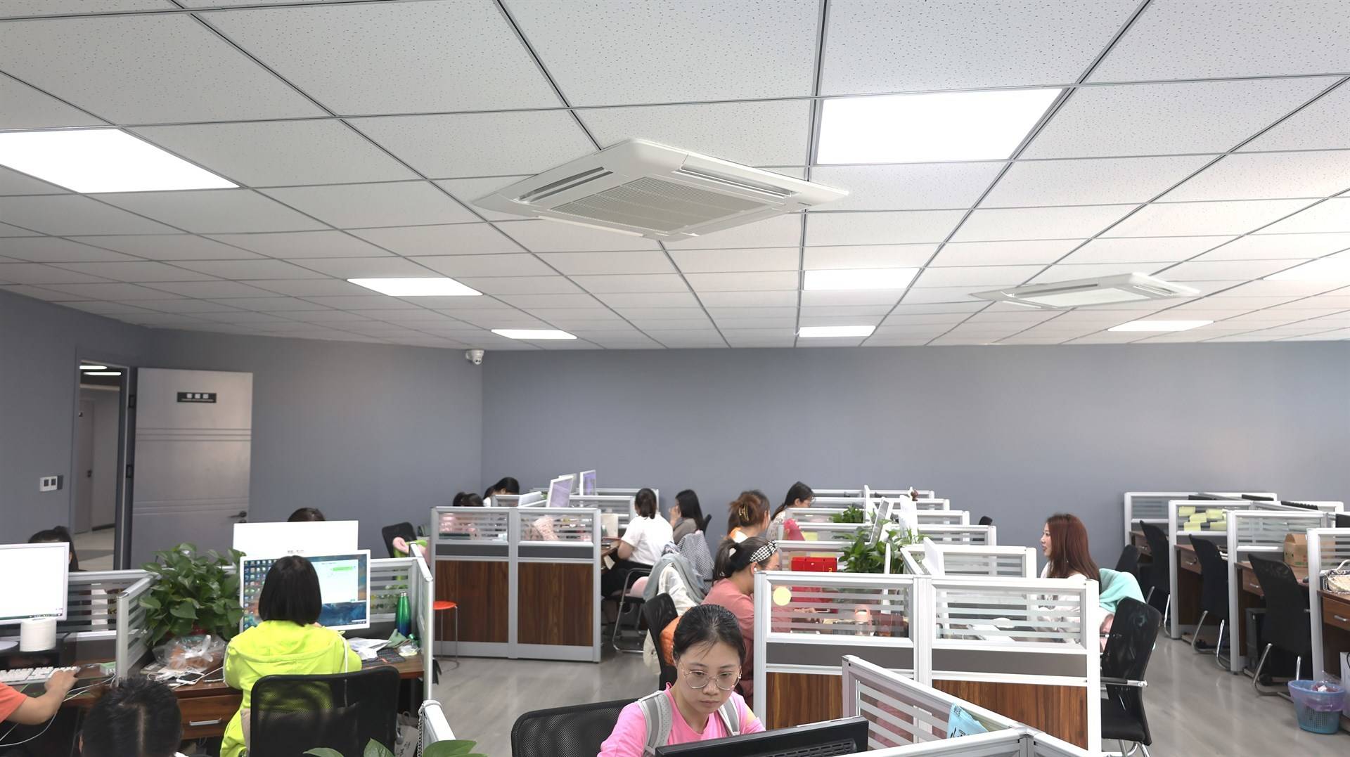 尚润嘉信的公司展示