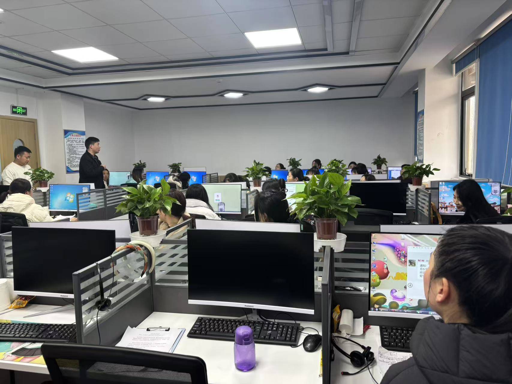 云领航客服的公司展示
