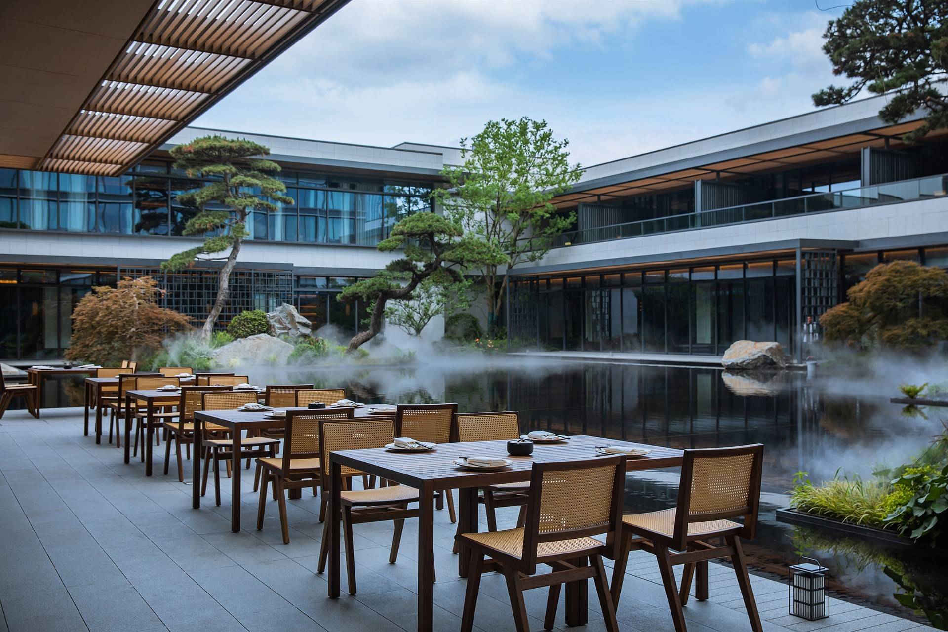 黄龙饭店的公司展示