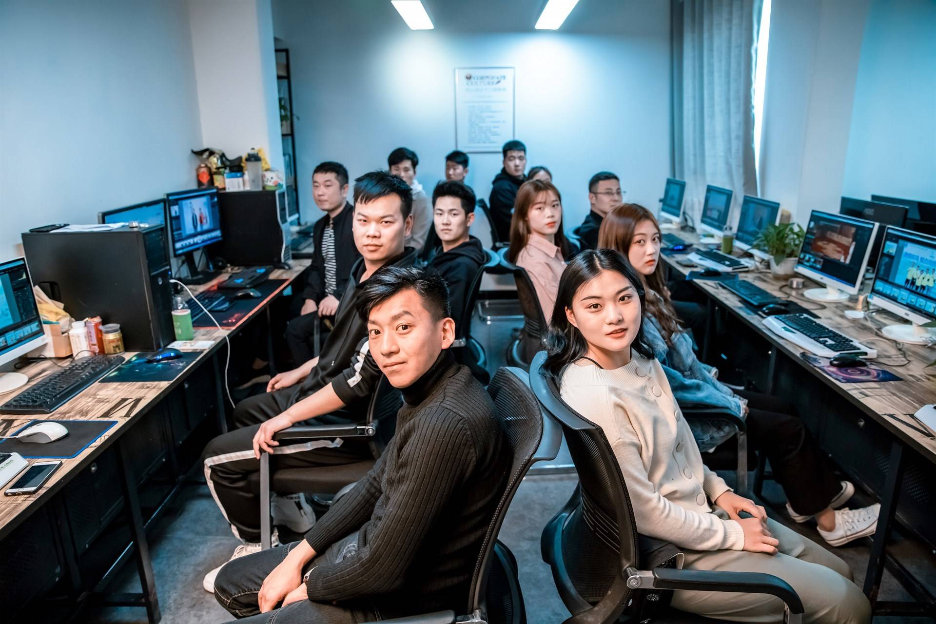 鸣人云文化传媒的公司展示