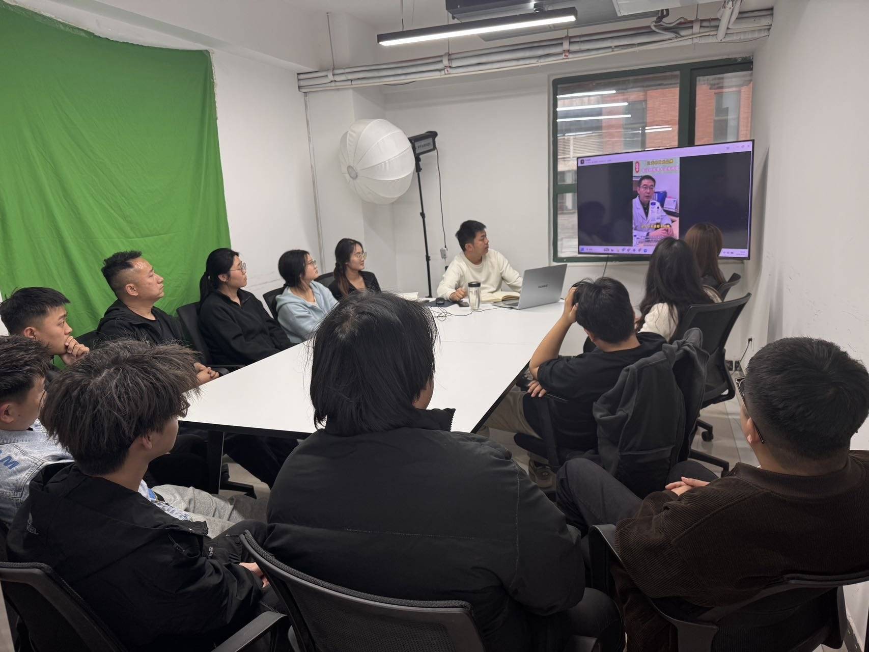 郑州礼澈商贸有限公司的公司展示