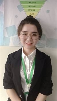 黄女士
