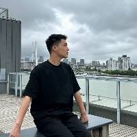 何先生